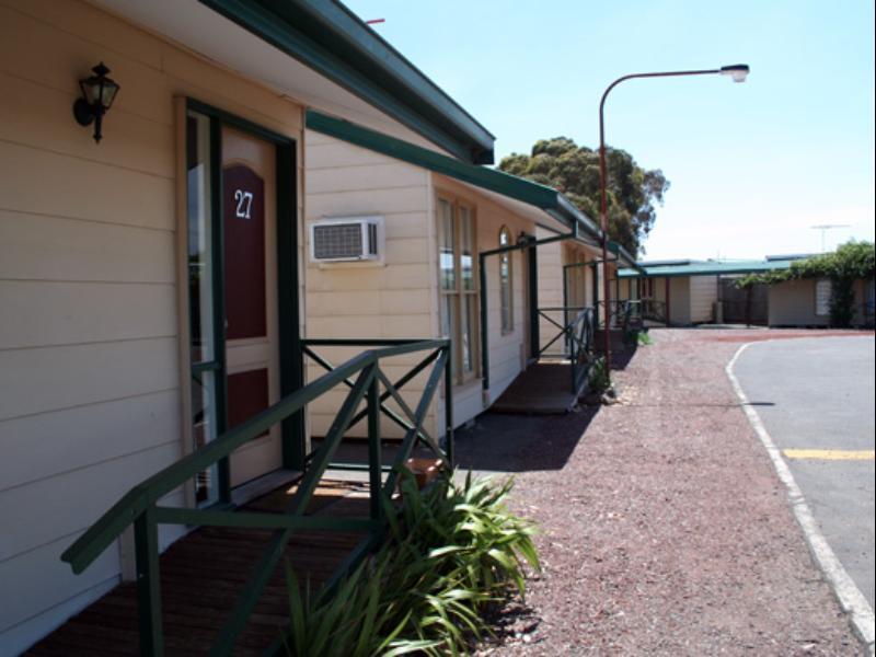 West City Motel Ardeer Экстерьер фото