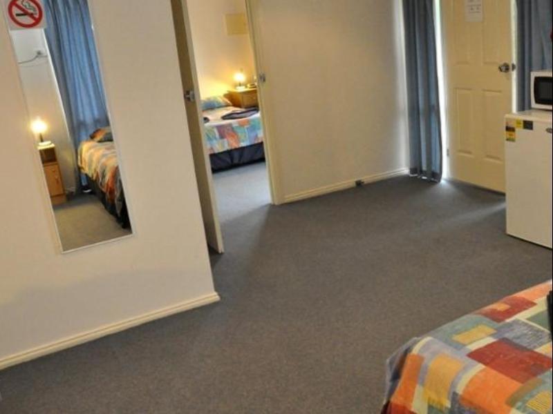 West City Motel Ardeer Экстерьер фото