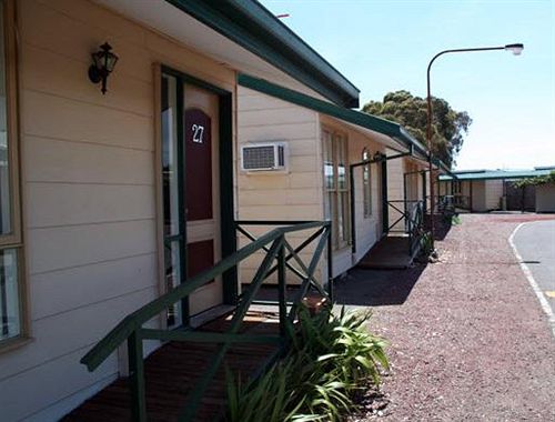 West City Motel Ardeer Экстерьер фото